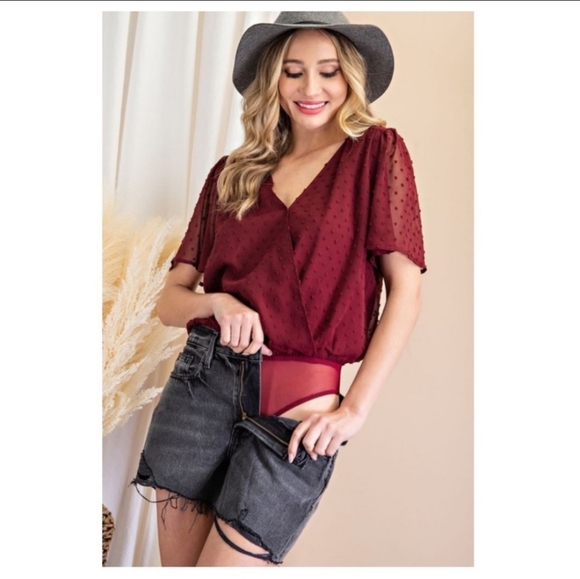 V neck wine color bodysuit - Picture 3 of 3